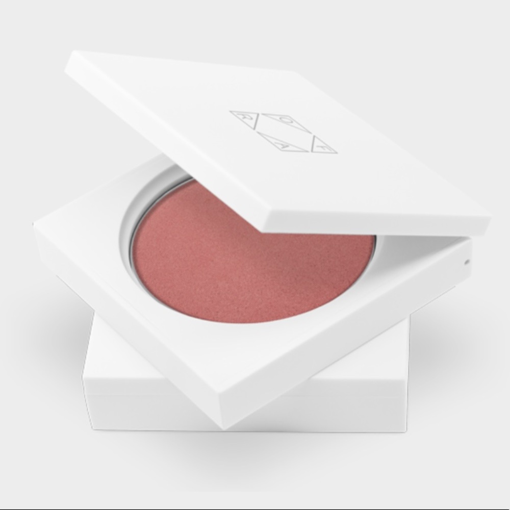 OFRA Cosmetics: Madison Miller Blush (Sweet Stuff)